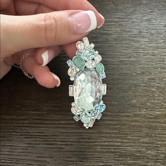 Swarovski Necklace with Blue and Clear Gemstones - Picture 4 of 5